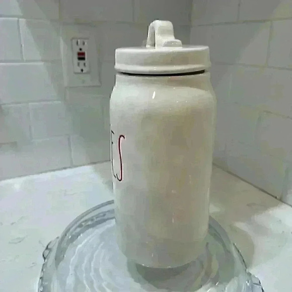 Rae Dunn Tall KISSES Canister New - Picture 8 of 13